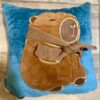 Almohada Capybara con manta