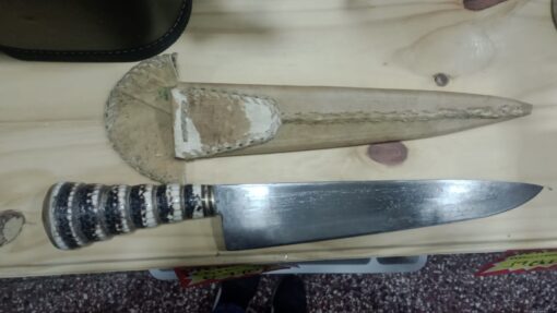 Cuchillo facon con tatu