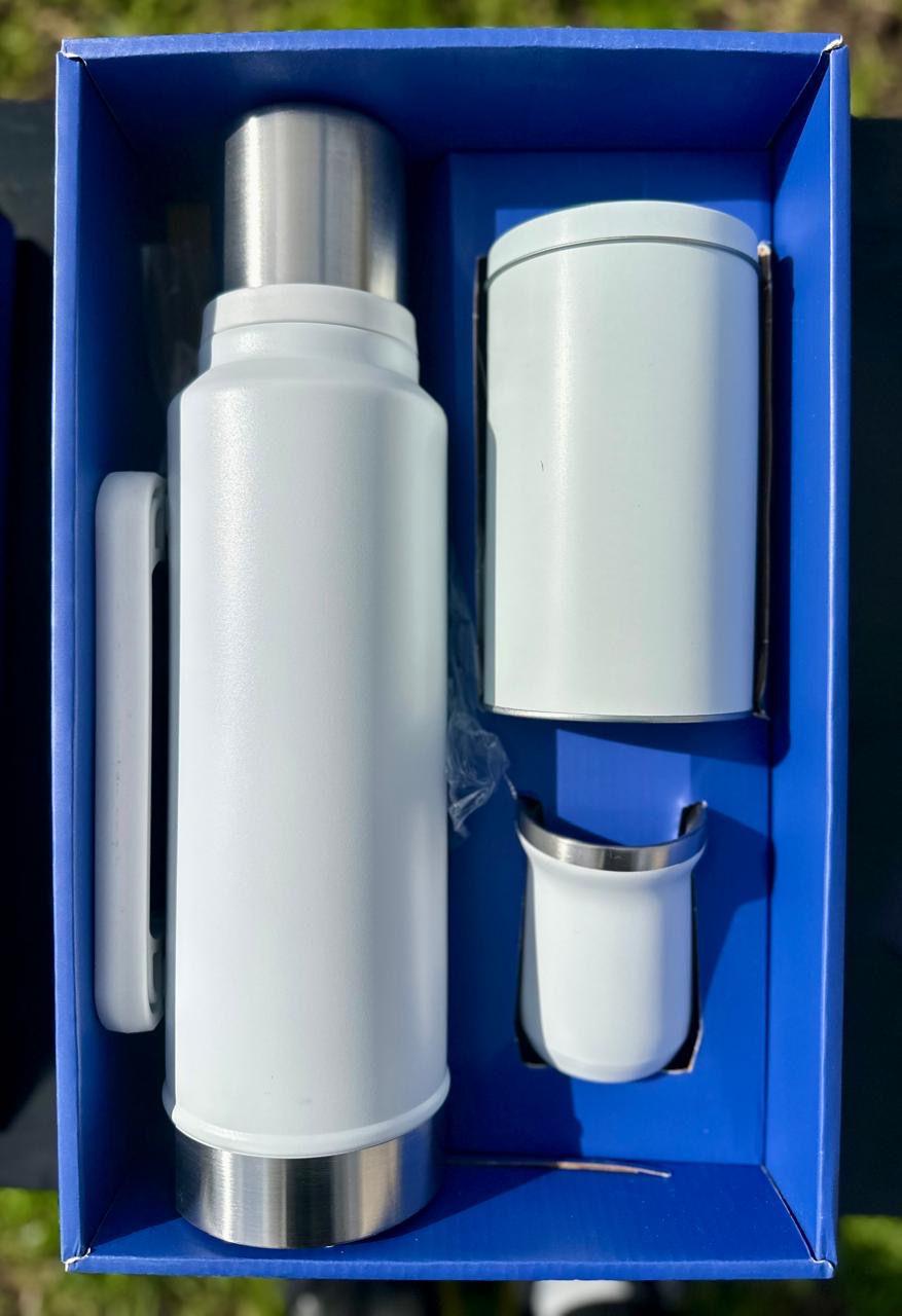 Termo de 1200cc c/ 2 latas + mate de acero y bombilla (detalle en las latas) - Imagen 3