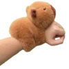 Peluche pulsera Capybara c/alas